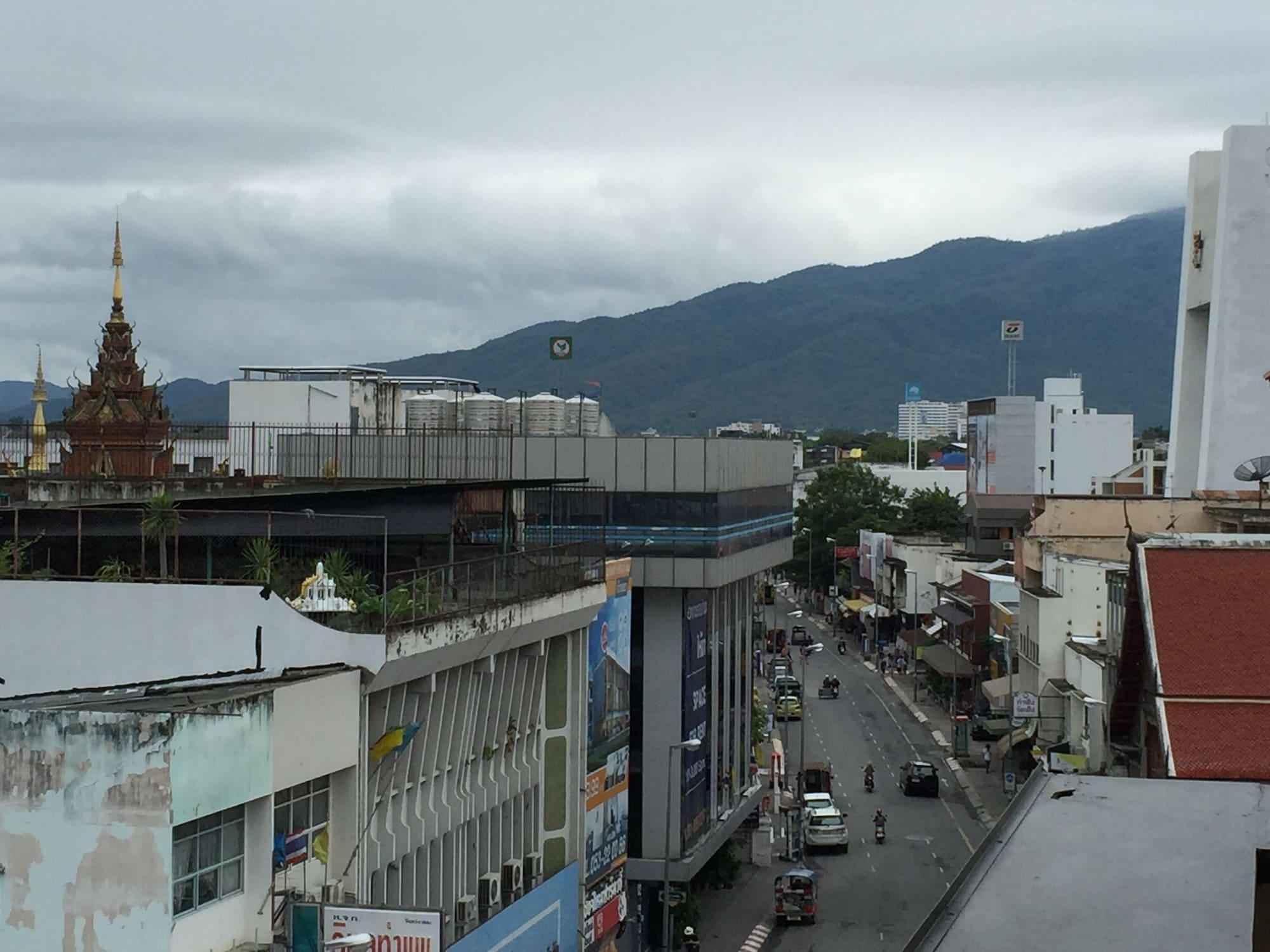 Navinda Chiangmai Hotel Chiang Mai Buitenkant foto