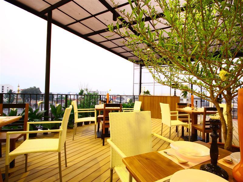 Navinda Chiangmai Hotel Chiang Mai Buitenkant foto